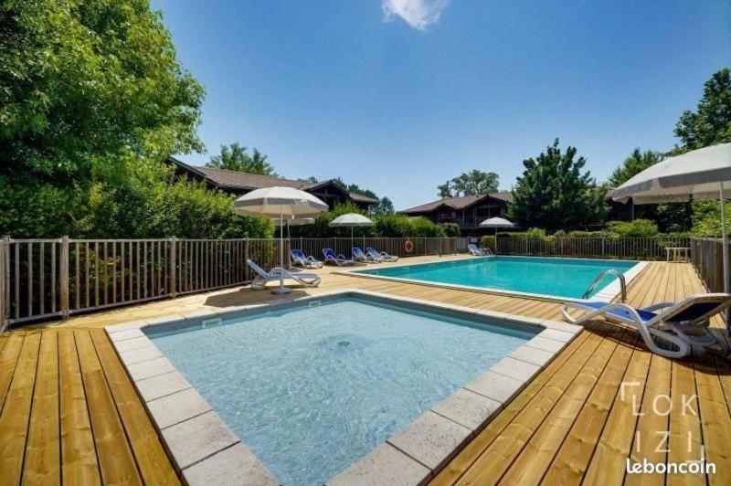 Bel Appartement Cosy Dans Residence Avec Piscine 5 Minutes Plage Месанж Екстериор снимка